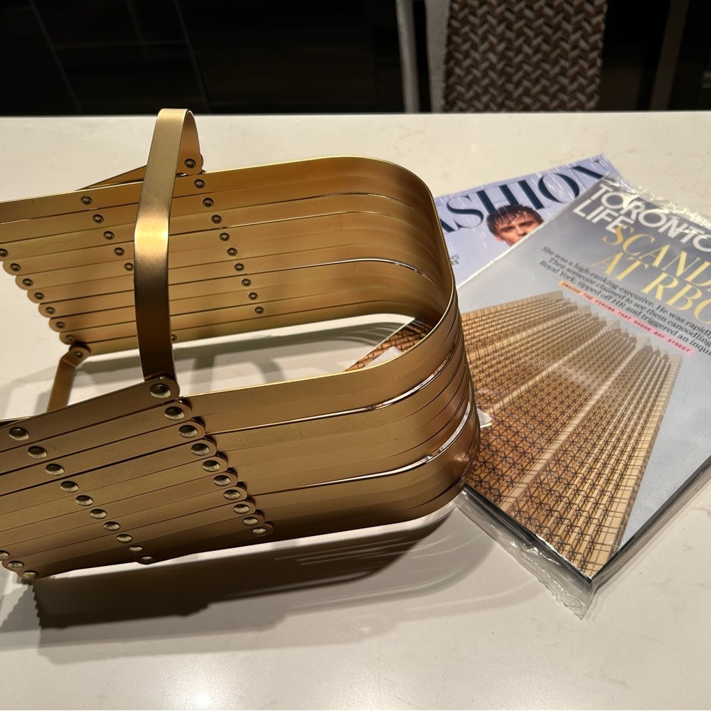 Magazine Holder Metal Gold Collapsible